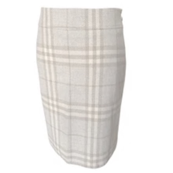 Burberry Dresses & Skirts - 🌸SOLD🌸Burberry London Skirt